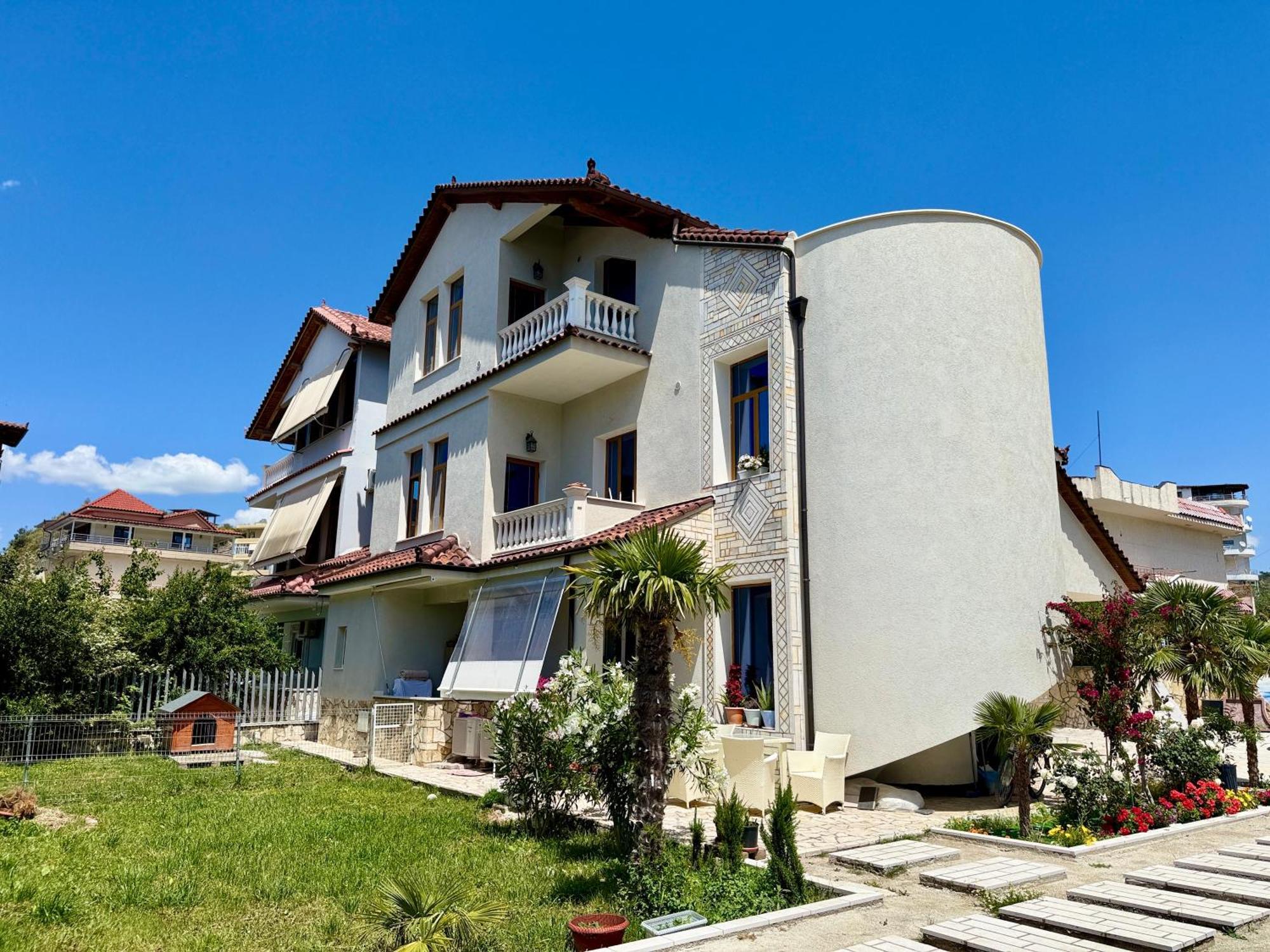 Villa Ida Apartments Vlorë Extérieur photo